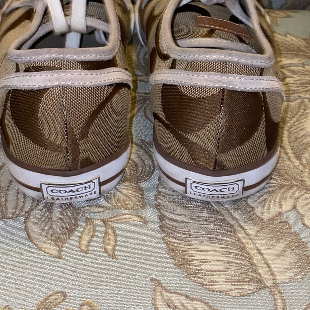 COACH DALIA DEE SIGNATURE CANVAS TENNIS SHOES SZ 8.5 - Picture 3 of 13
